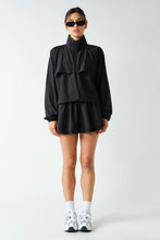 Load image into Gallery viewer, Swift Move Windbreaker
