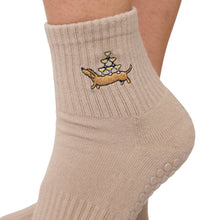 Load image into Gallery viewer, Champagne Pup Grippy Socks
