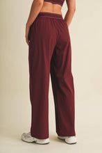 Load image into Gallery viewer, It Girl: Burgundy
