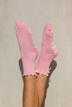 Load image into Gallery viewer, Pink Bow Grippy Socks

